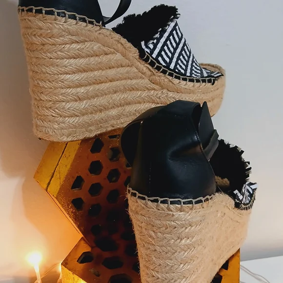 Marc Fisher Black and White Espadrille Wedges - Picture 4 of 5
